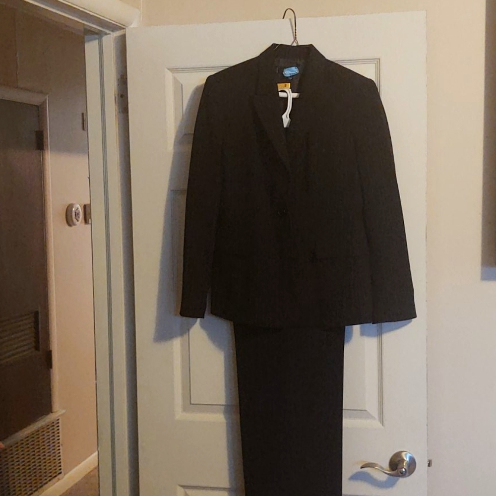 Pants Suit
